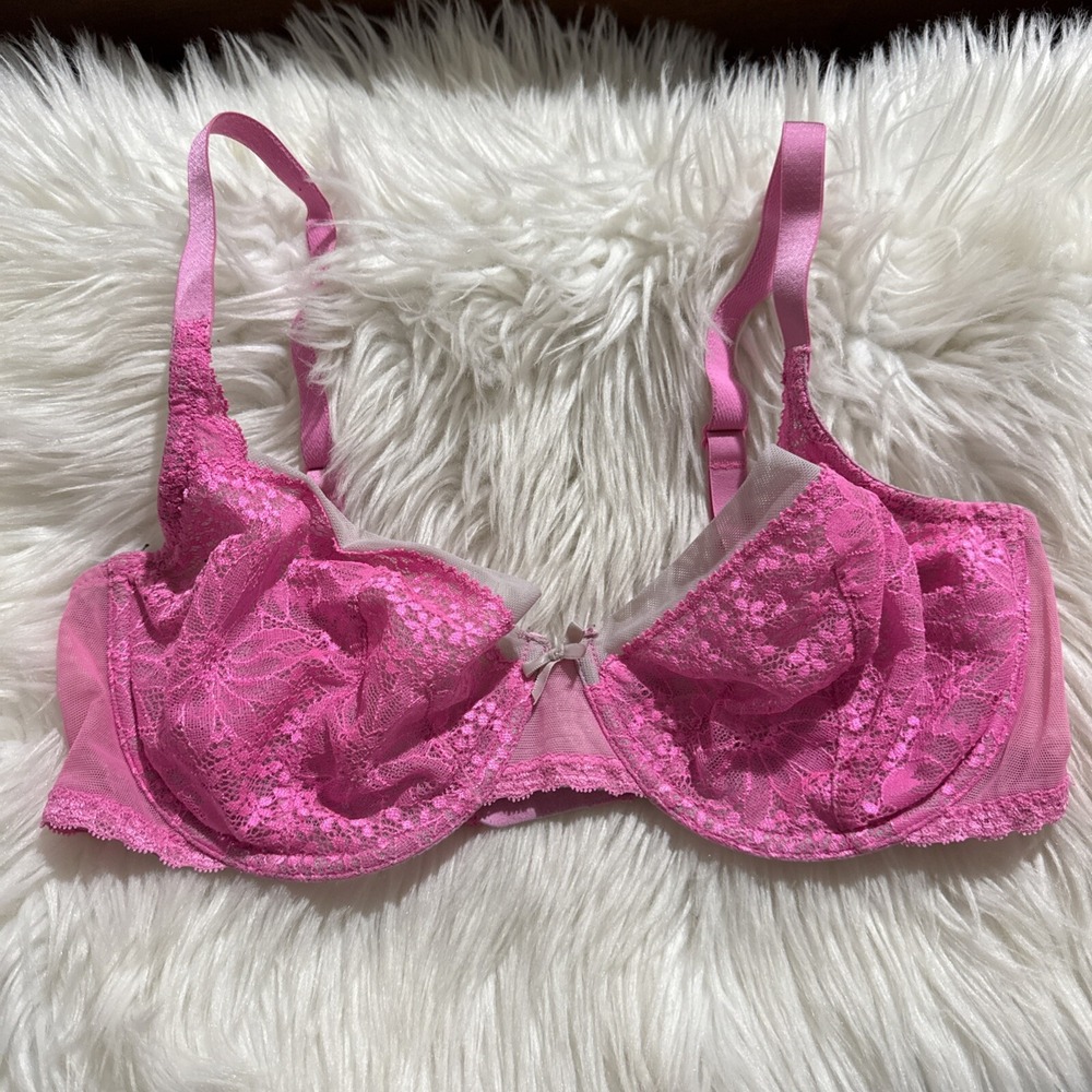 victorias secret unlined demi bra 36DD Pink Lace Trim Sexy Older Collection